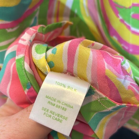 Lilly Pulitzer Elsa all nighter 100% silk colorful vibrant swirl artsy top - Picture 6 of 8